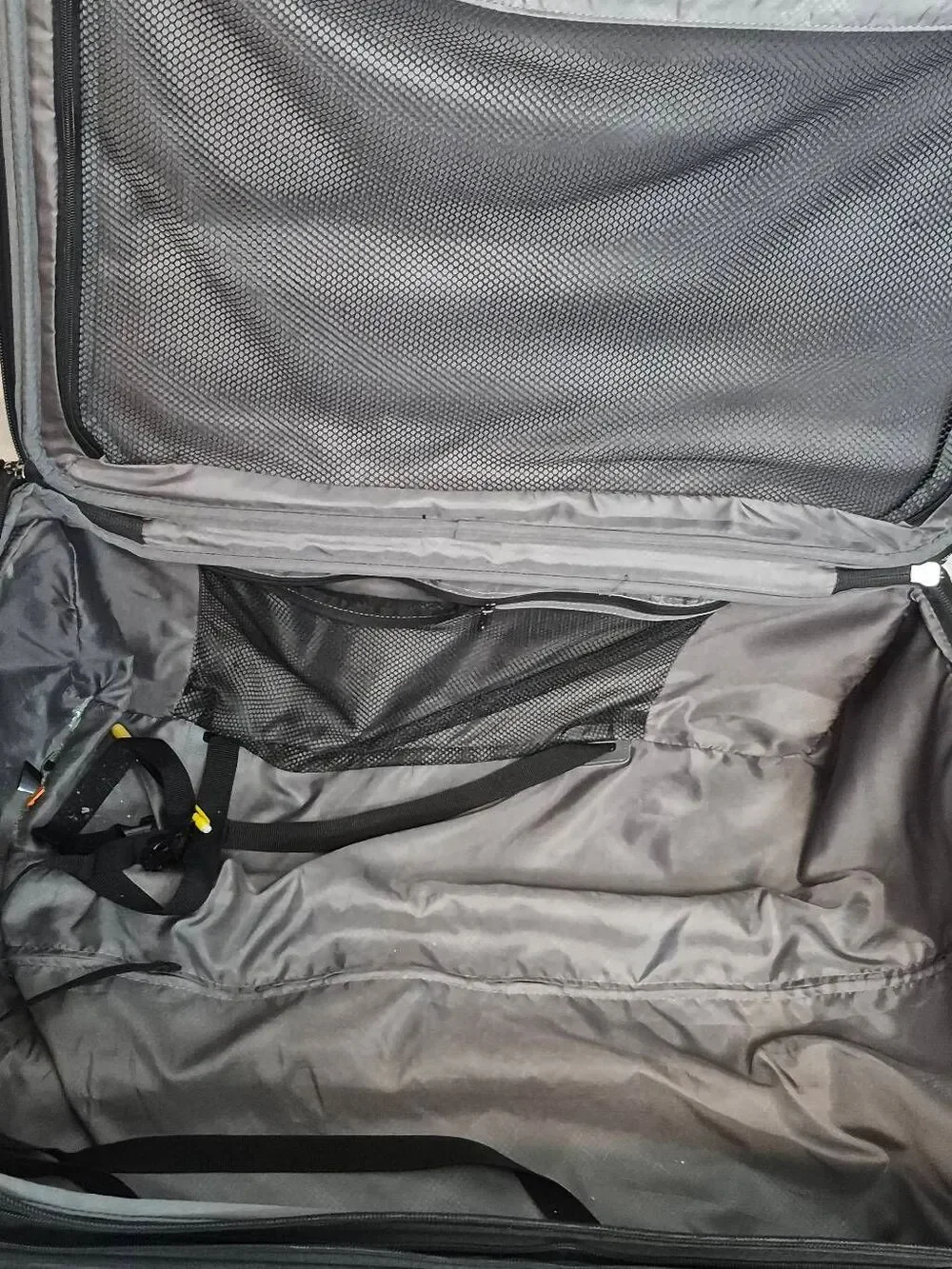 Travelpro spinner luggage